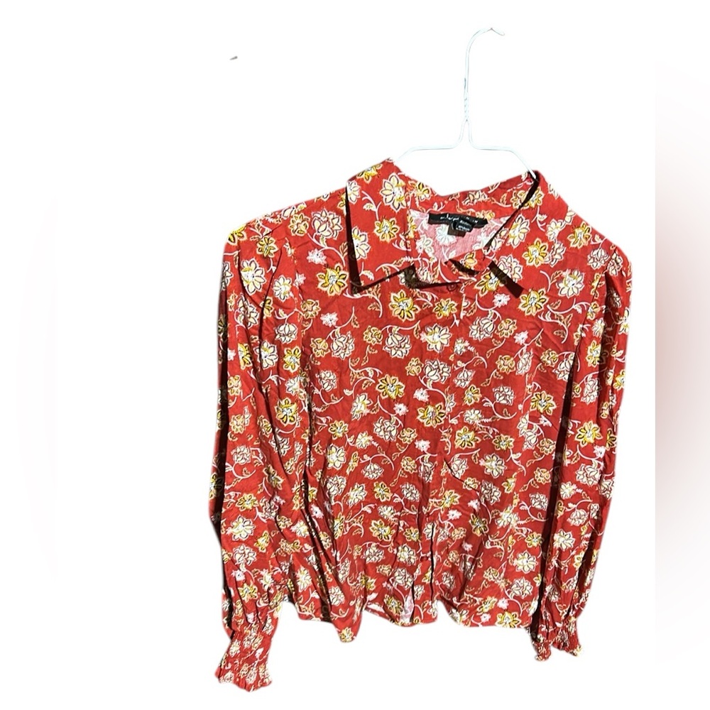 Women long sleeve floral top color red and orange pumpkin used condition size m